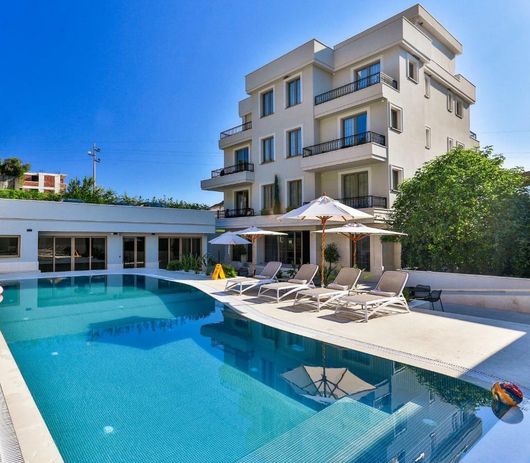 Avanti Hotel & Spa Будва Экстерьер фото